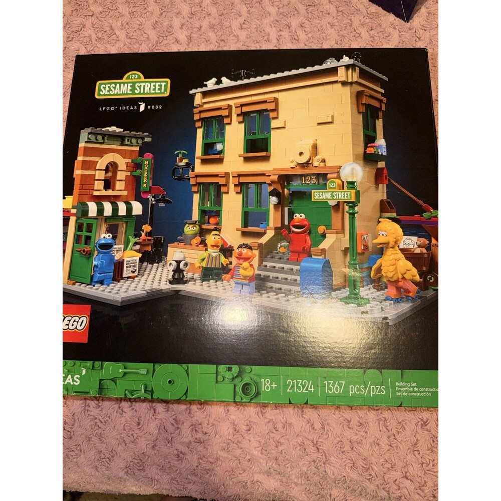 LEGO Ideas 123 Sesame Street 21324 Building Kit 1367 Pcs NIB Elmo Big Bird Ernie